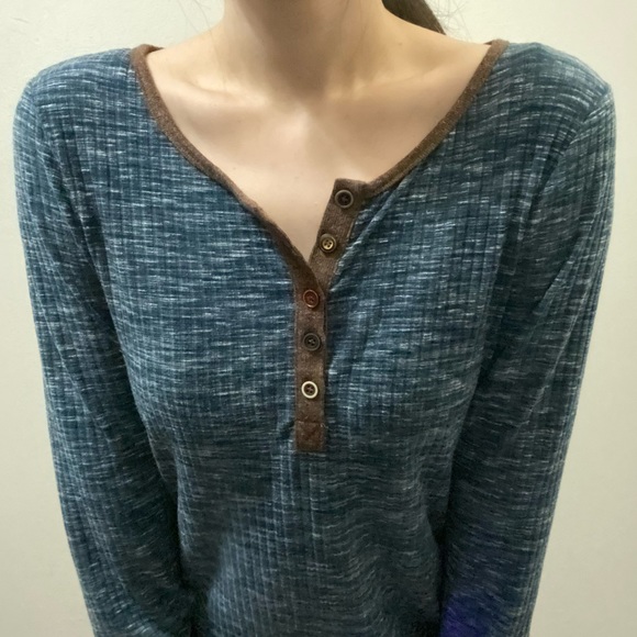 Hem & Thread long sleeve tee with lace - Picture 9 of 17